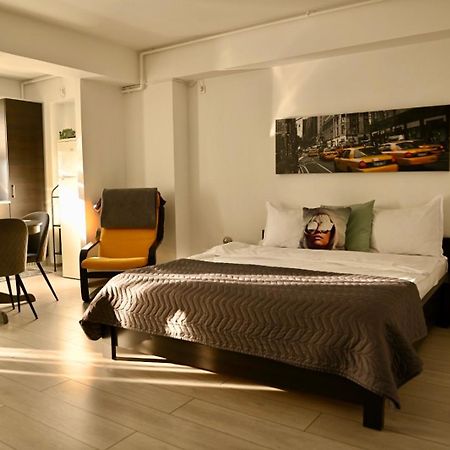 Welcome To Bucharest Airport Residences & Therme-Self Check-In Otopeni Exteriör bild