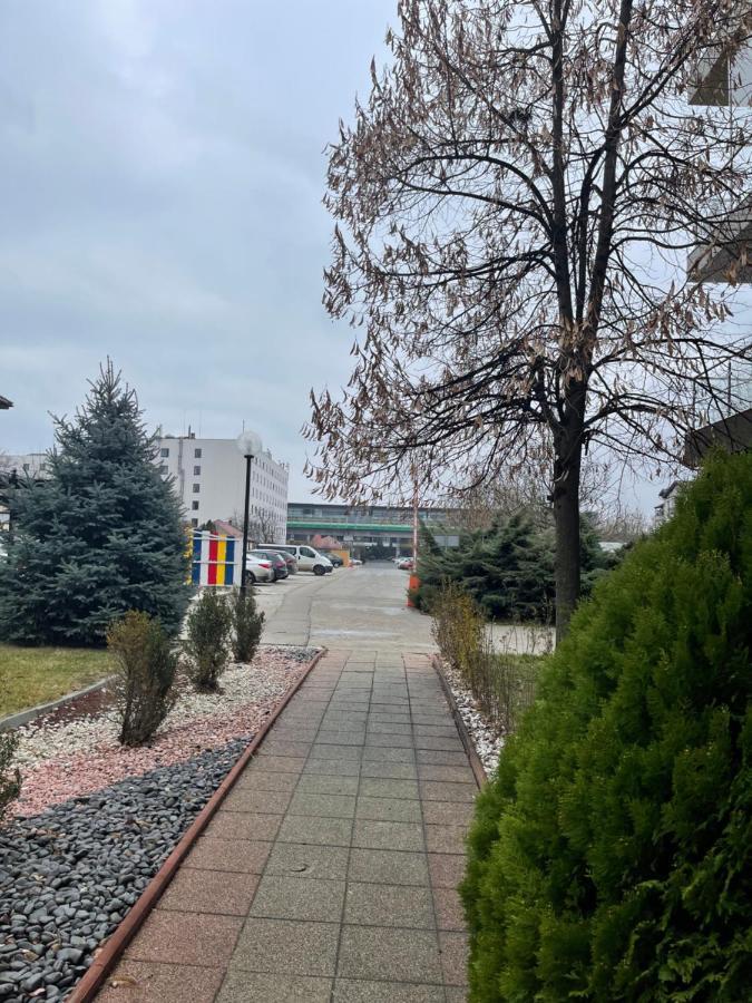 Welcome To Bucharest Airport Residences & Therme-Self Check-In Otopeni Exteriör bild