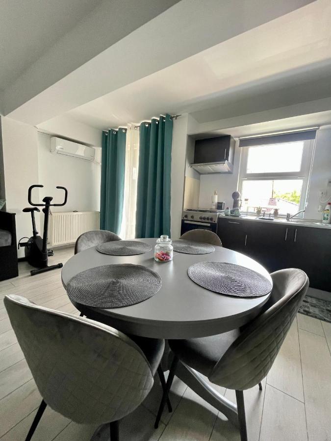 Welcome To Bucharest Airport Residences & Therme-Self Check-In Otopeni Exteriör bild
