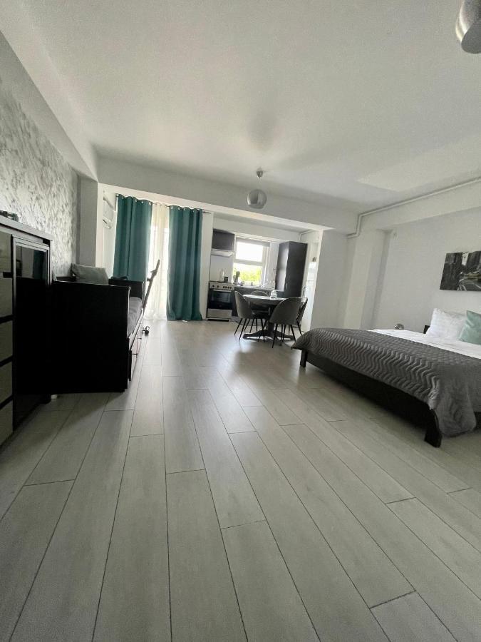 Welcome To Bucharest Airport Residences & Therme-Self Check-In Otopeni Exteriör bild