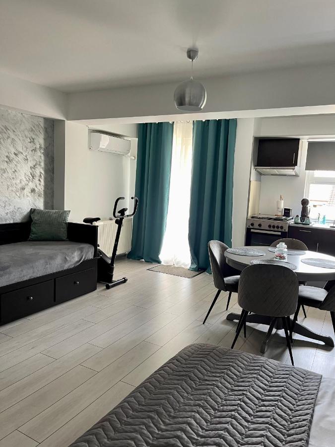 Welcome To Bucharest Airport Residences & Therme-Self Check-In Otopeni Exteriör bild