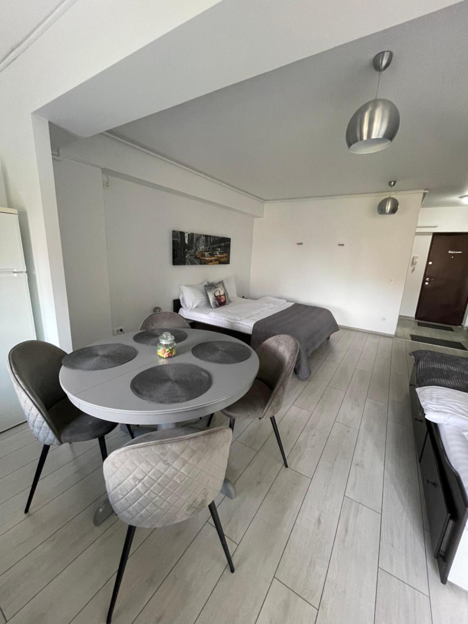 Welcome To Bucharest Airport Residences & Therme-Self Check-In Otopeni Exteriör bild